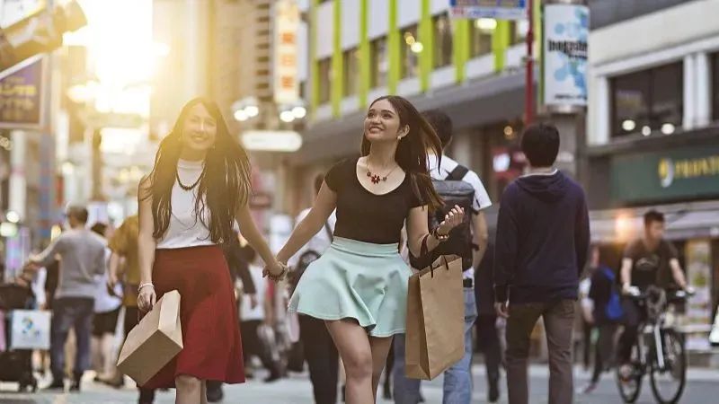 歐米茄遇上斯沃琪，自降身價了？-復(fù)刻表