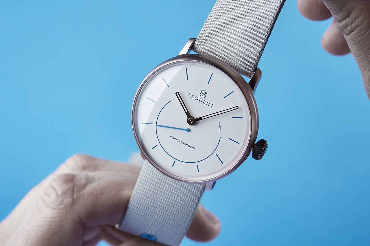 Sequent SuperCharger2：無線充電手表-復(fù)刻表