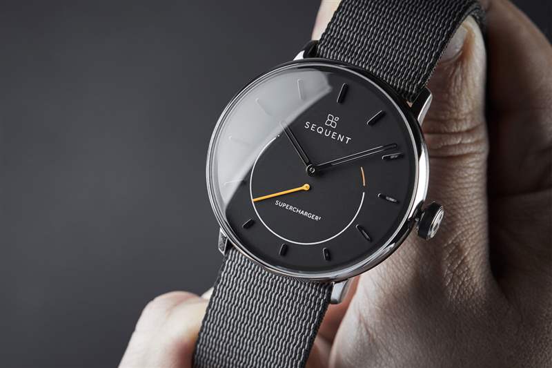 Sequent SuperCharger2：無線充電手表-復(fù)刻表
