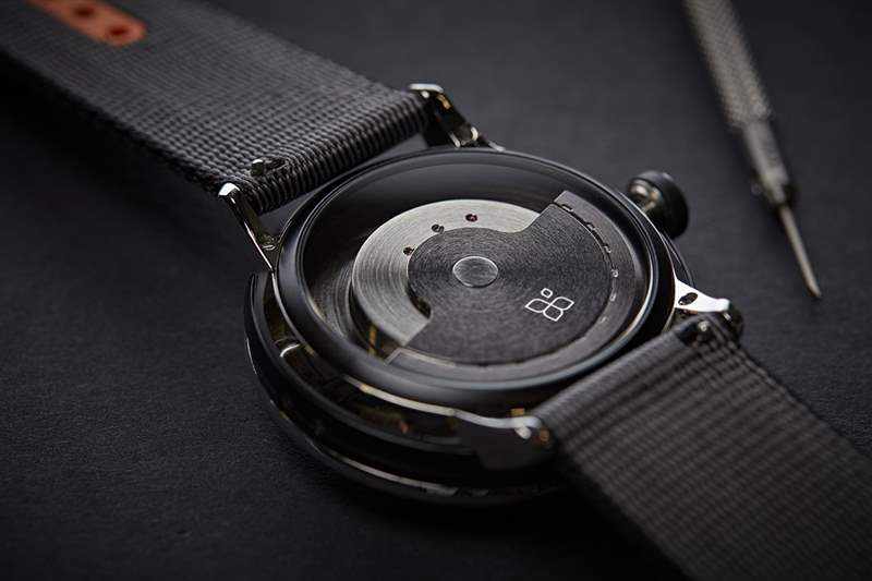 Sequent SuperCharger2：無線充電手表-復(fù)刻表