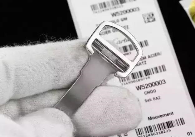 卡地亞手表的表扣該怎么安裝呢-復(fù)刻表