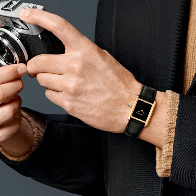 Cartier卡地亞2022新表黑魂Tank、時尚Tank Louis Cartier列陣登場-復(fù)刻表