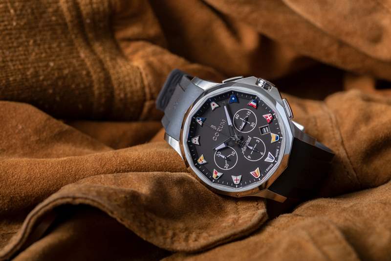 Corum最新Admiral 42 Chronograph真正旗幟鮮明的腕表-復(fù)刻表