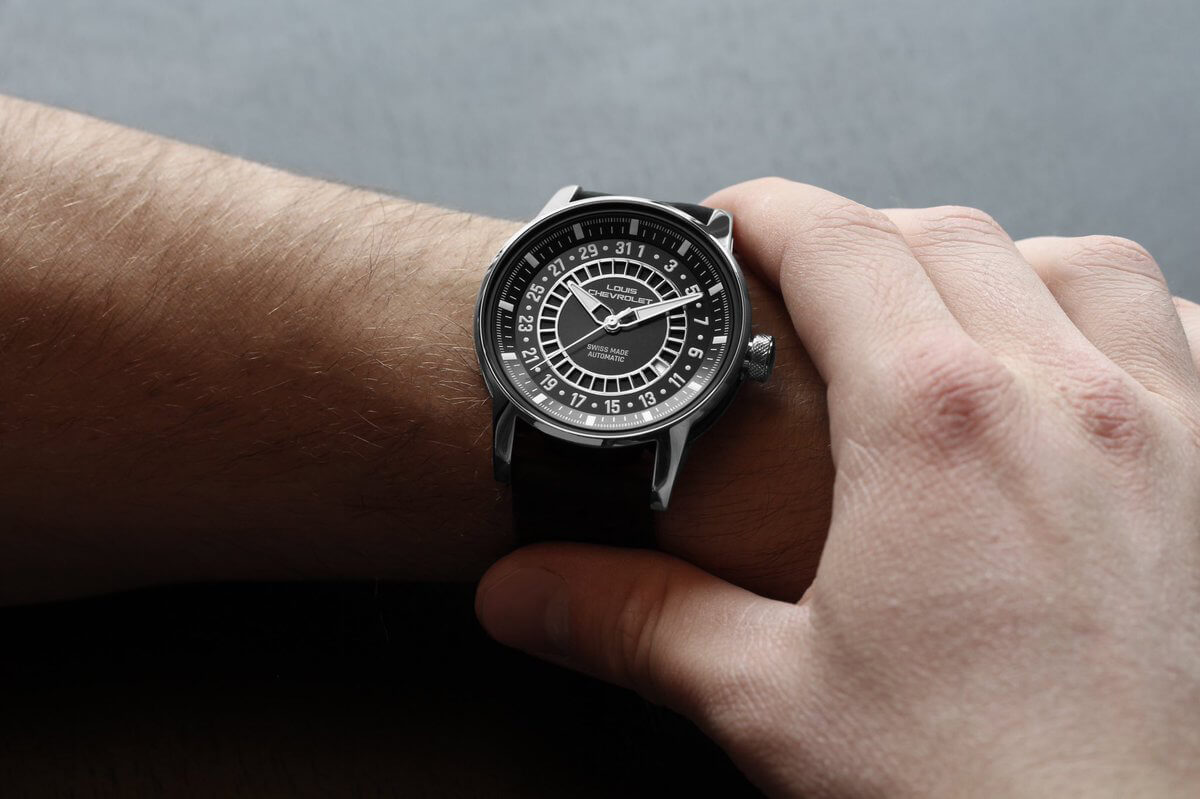 路易斯Chevrolet Frontenac飛行日期腕表Frontenac LC9-復(fù)刻表