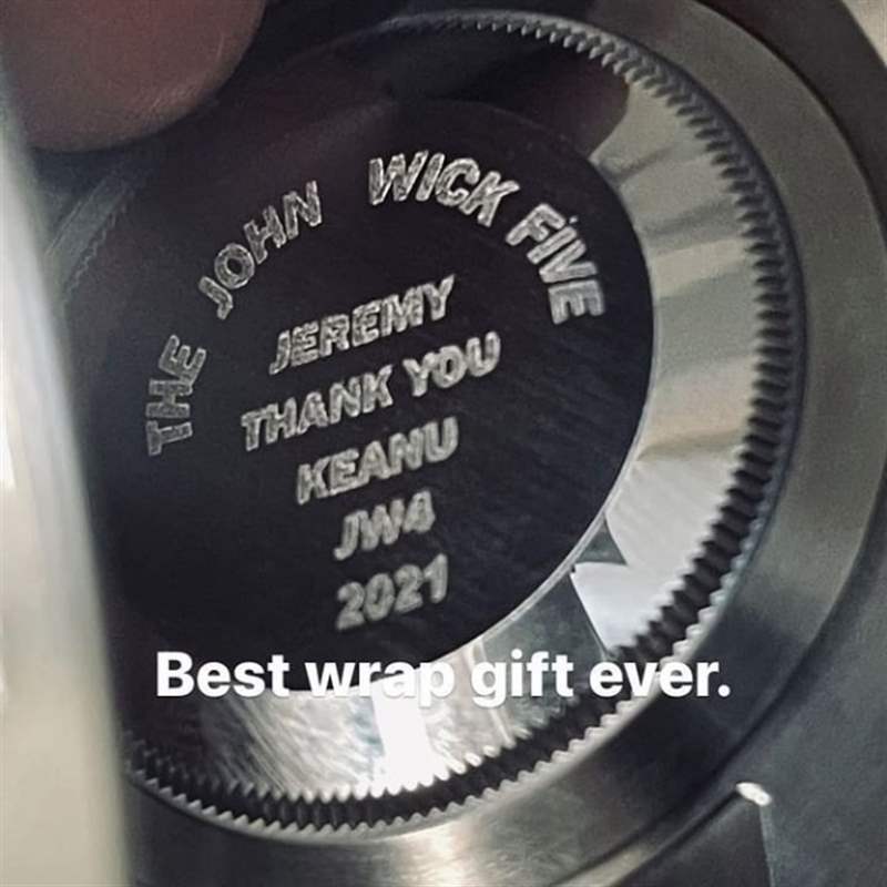 奇洛李維斯又送禮！一人送一只Rolex Submariner予《John Wick 4》攝制組人員致謝！-復刻表