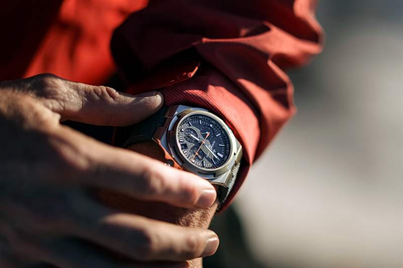 Vacheron Constantin江詩丹頓Overseas Everest｜勇闖珠峰的探險精神-復刻表