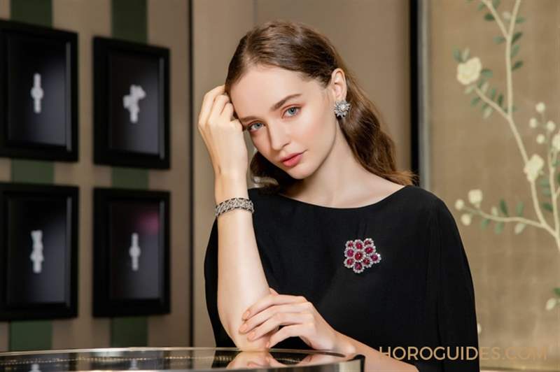 位在微風(fēng)信義的法式寓所｜梵克雅寶全臺(tái)首間旗艦店優(yōu)雅開幕-復(fù)刻表