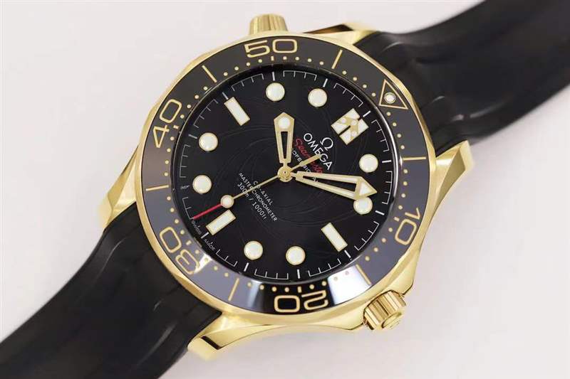 OR廠歐米茄海馬300米「黃金女王密使」與正品對(duì)比評(píng)測(cè)-復(fù)刻表