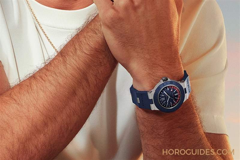 藍紅配色！自由穿梭24時區(qū)的帥氣｜BVLGARI Aluminium GMT腕表-復刻表