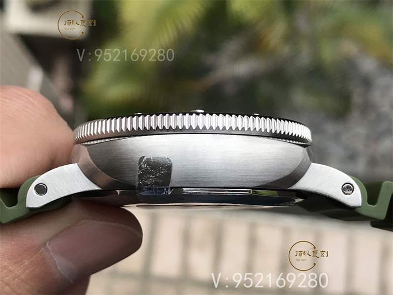 VS廠沛納海pam1055綠海魂復刻做工怎么樣,別具一格的軍綠色-復刻表