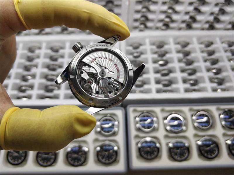 VS廠歐米茄海馬007幽靈黨復(fù)刻表評(píng)測,對(duì)比正品做工怎么樣-復(fù)刻表