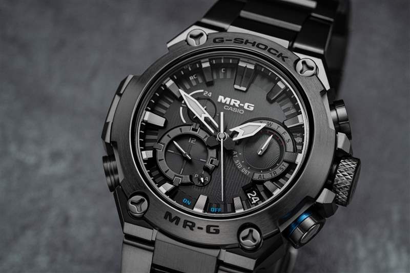 卡西歐G-SHOCK｜極致堅固典范「赤備」武士盔83年元祖經典升級致敬-復刻表