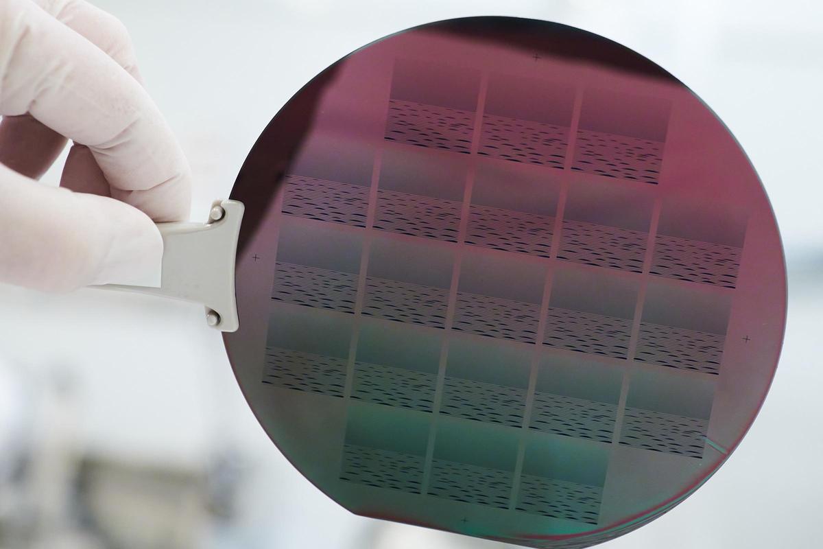 用矽晶圓做面盤(pán)？愛(ài)馬仕Cape Cod Crépuscule表壇創(chuàng)舉-復(fù)刻表