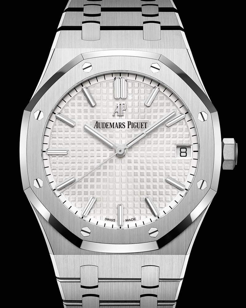 AP皇家橡樹(shù)絕版15450ST手表最新行情藍(lán)色面盤(pán)比灰銀款貴2萬(wàn)美金-復(fù)刻表