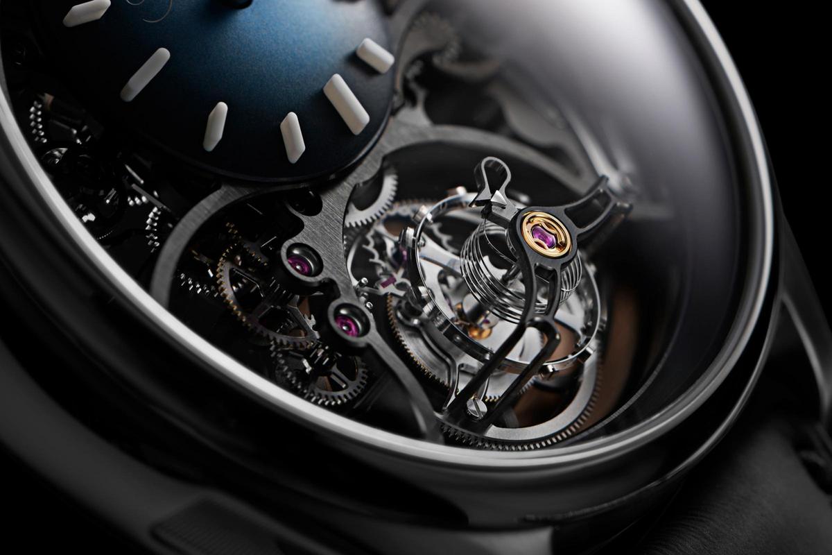 國王的新表?傳統(tǒng)工藝的運動新解?亨利慕時兩款話題新款-復刻表