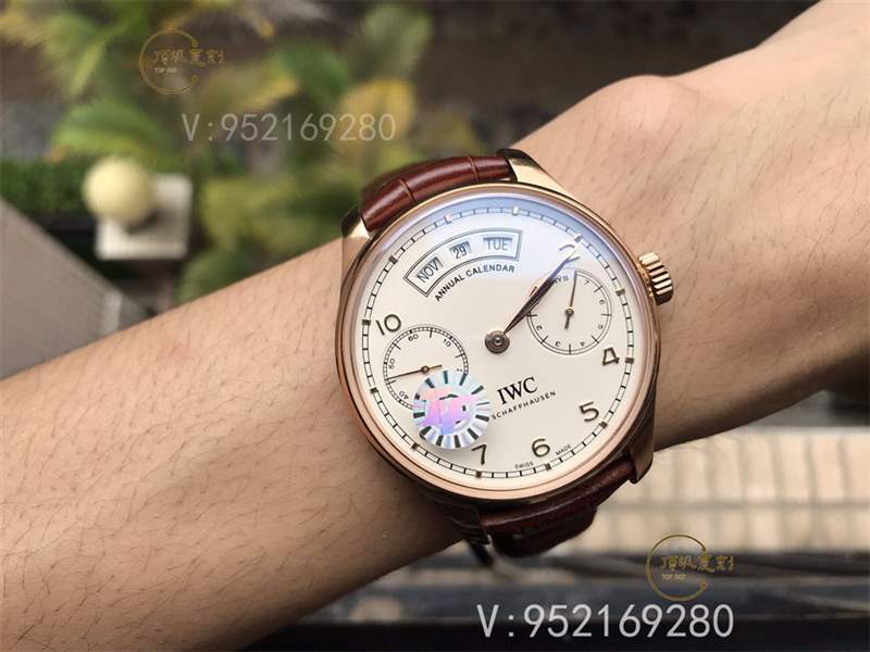 ZF廠(chǎng)萬(wàn)國(guó)萬(wàn)年歷-ZF廠(chǎng)復(fù)刻萬(wàn)國(guó)葡七萬(wàn)年歷對(duì)比yl廠(chǎng)葡七萬(wàn)年歷那個(gè)好-復(fù)刻表