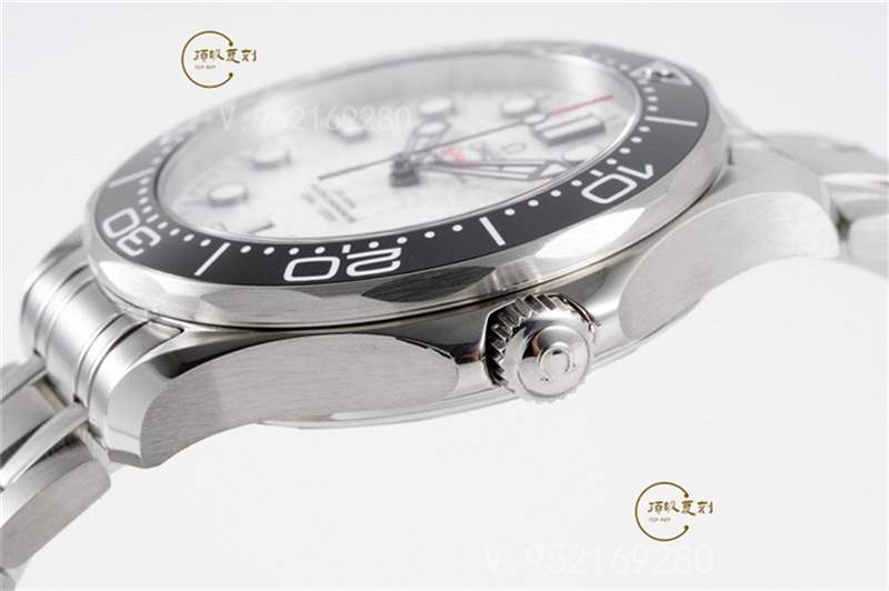 ZF廠海馬300-ZF廠歐米茄海馬300復(fù)刻表對(duì)比市場(chǎng)其他廠家做工那個(gè)好-復(fù)刻表