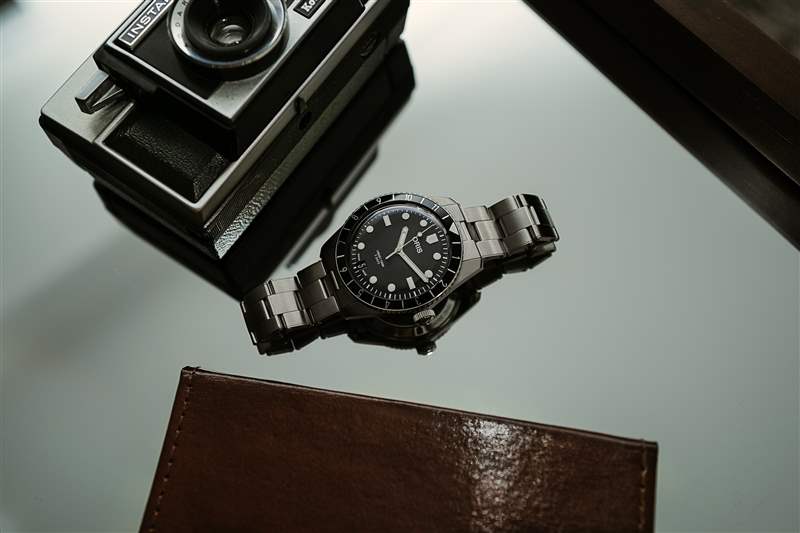 使用新款Oris Divers 65 親身體驗(yàn) 12 小時表圈和啞光表盤-復(fù)刻表