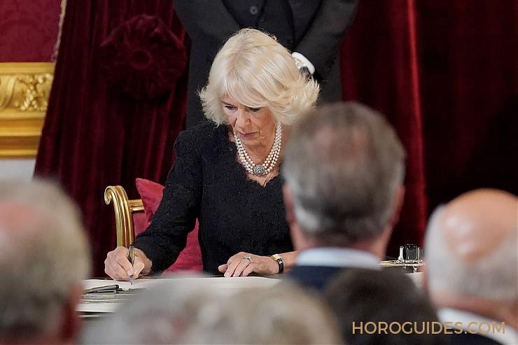 查爾斯三世登基那一刻！見證英國(guó)開啟新時(shí)代的那些表-復(fù)刻表