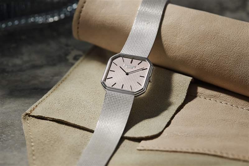 復古手表兩枚金百達翡麗，一枚 1980 年代帶有世界時間表圈的 Sinn 計時碼表，以及一枚 1974 年勞力士蠔式萬年歷腕表-復刻表