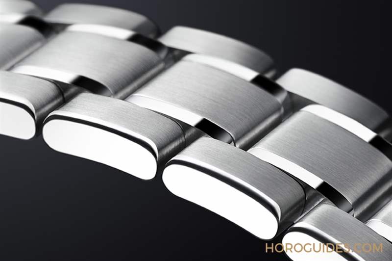 淡藍面盤呈現巖手山「融雪」美景,Grand Seiko 44GS首款白鋼材質-復刻表