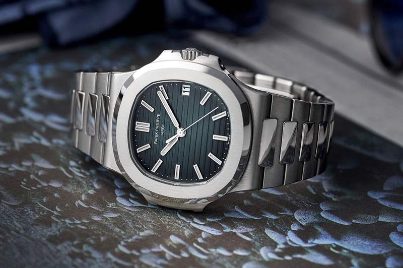 就這樣，百達翡麗5711不見了-復刻表