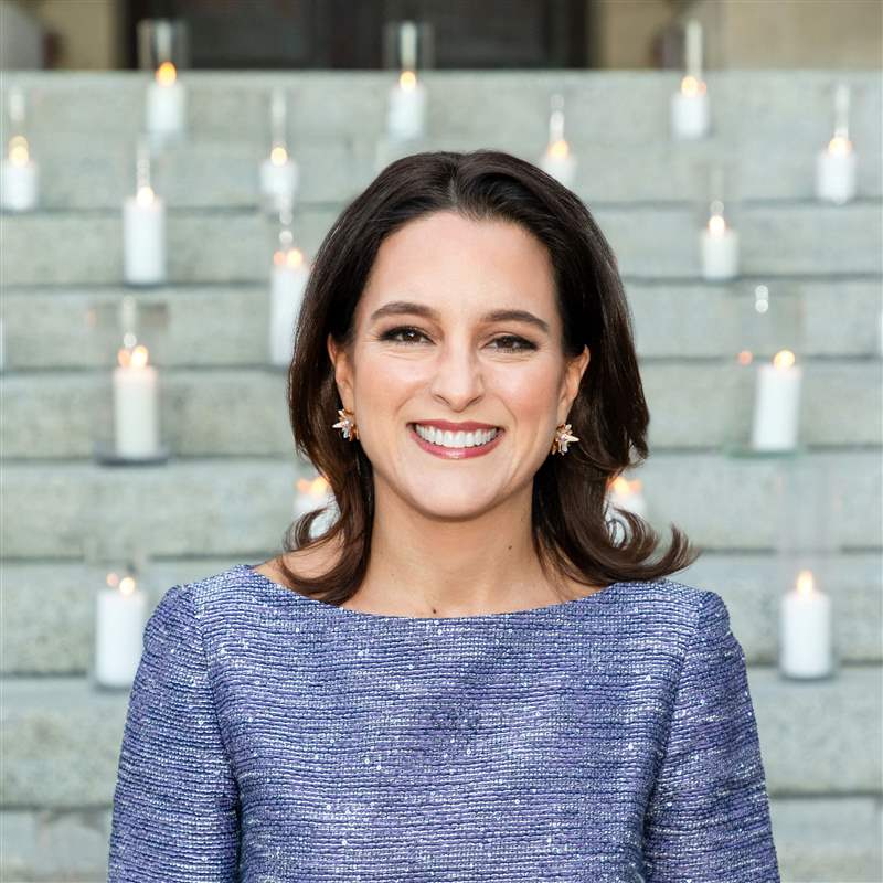 推薦閱讀卡地亞北美區(qū)總裁梅賽德斯阿布拉莫生活中的一天，來(lái)自“The Cut”-復(fù)刻表