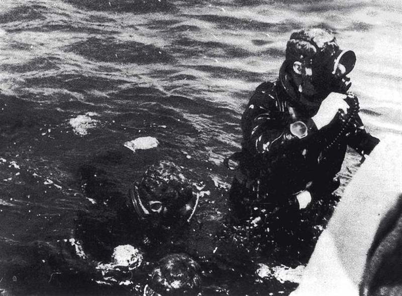 腕表冷知識｜什么是左手版腕表？表冠又點解喺左邊？-復刻表