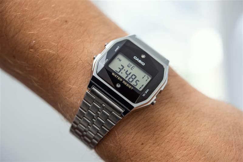 卡西歐A159WAD-1D手表評論:您應(yīng)該購買史上最便宜的鑲鉆手表嗎?-復(fù)刻表