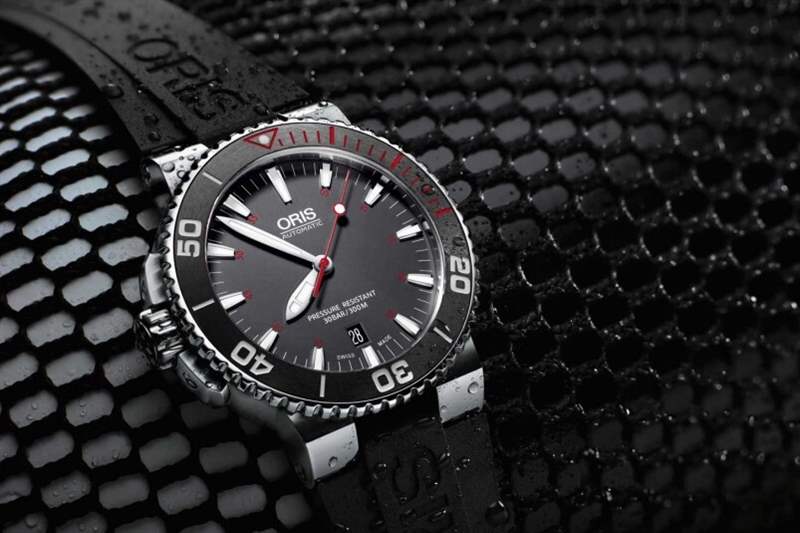 腕表冷知識｜什么是左手版腕表？表冠又點解喺左邊？-復刻表