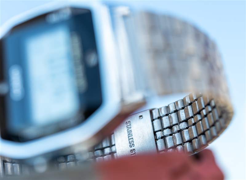 卡西歐A159WAD-1D手表評論:您應(yīng)該購買史上最便宜的鑲鉆手表嗎?-復(fù)刻表