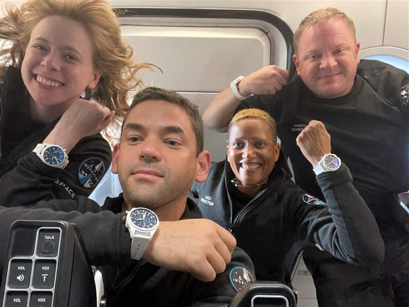 拍賣忘掉杰夫·貝索斯吧，這位億萬(wàn)富翁的太空使命——以及隨之而來(lái)的手表-復(fù)刻表