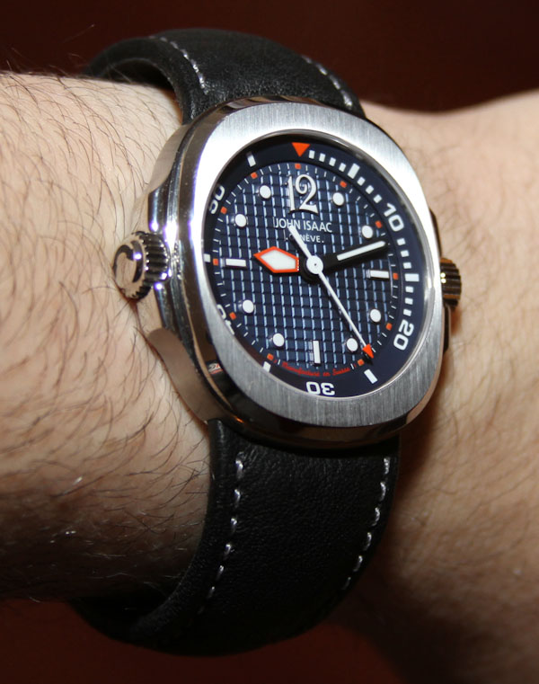 約翰艾薩克日內(nèi)瓦波濤洶涌的海浪手表評(píng)論-復(fù)刻表