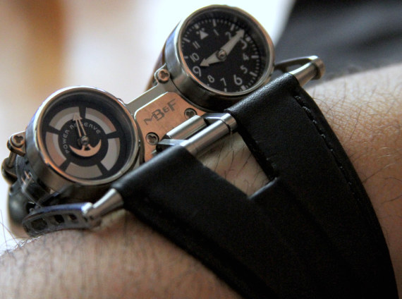 MBandF HM4 watch 4 MB&F HM4 Thunderbolt火箭推進器形態(tài)手表-復刻表