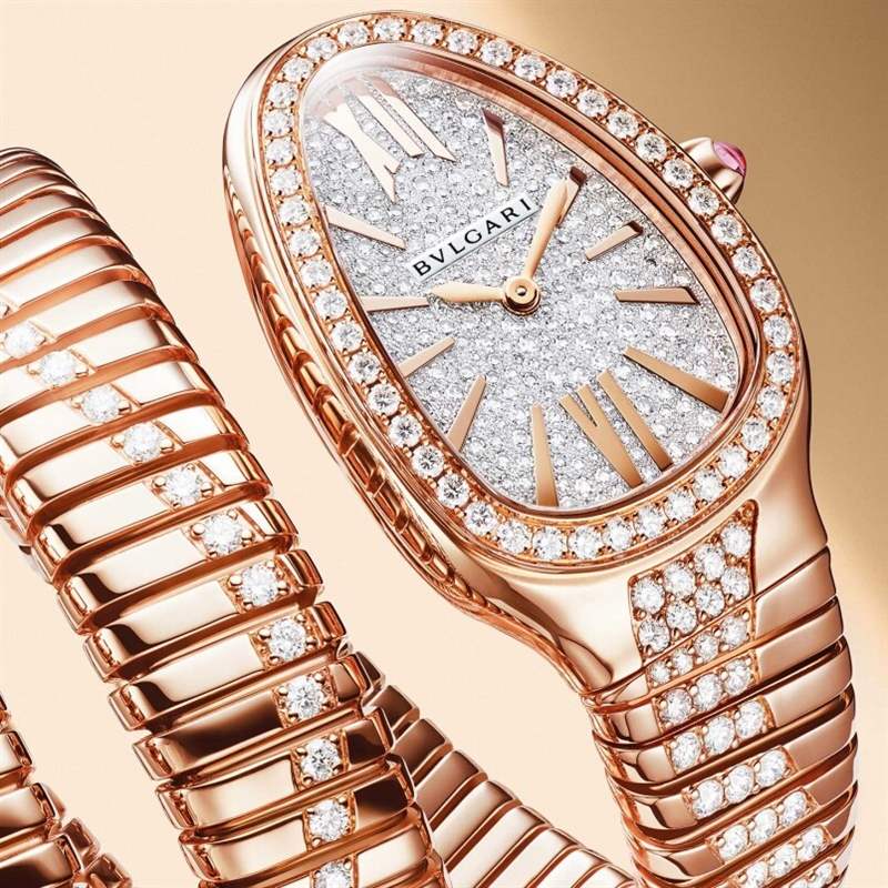 寶格麗Serpenti Tubogas Infinity呈現出活靈活現的靈蛇曲線-復刻表