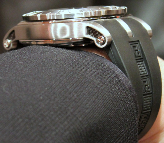 羅杰杜彼2010年的EasyDiver腕表-復(fù)刻表