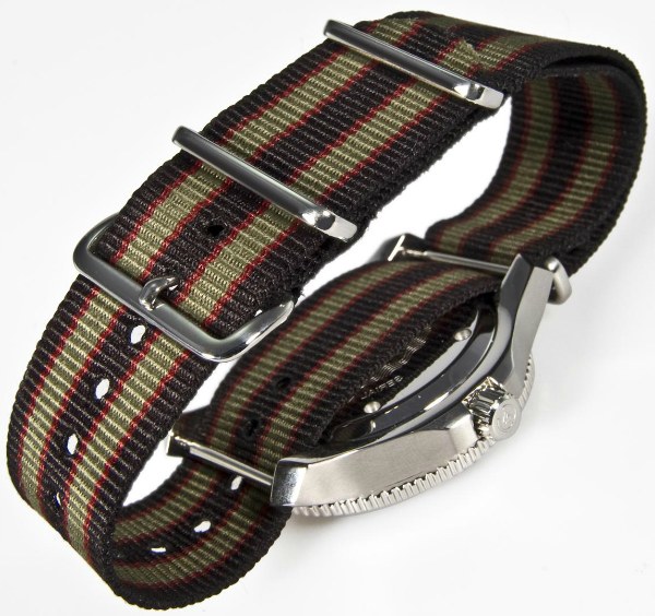 克里斯托弗沃德C60三叉戟北約手表榮譽詹姆斯邦德-復(fù)刻表