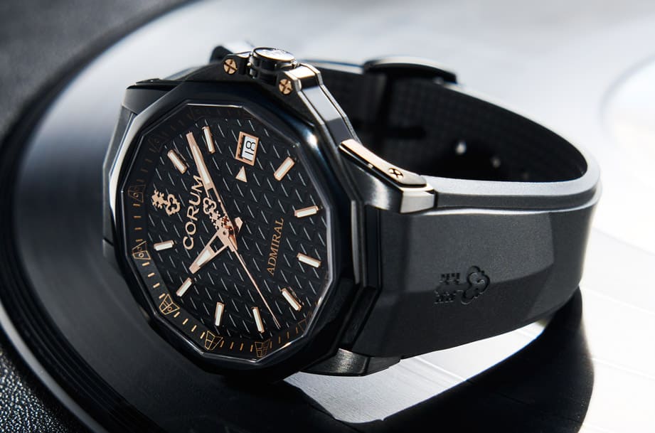 昆侖表海軍上將全黑造型大三針全面鎖定男女性客群-復刻表