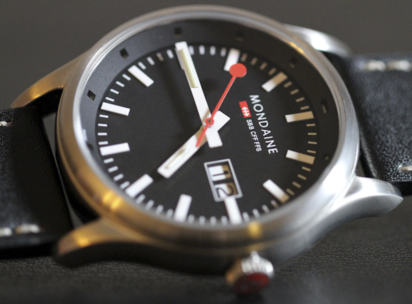 Mondaine男士夜視氚運動手表評論-復刻表