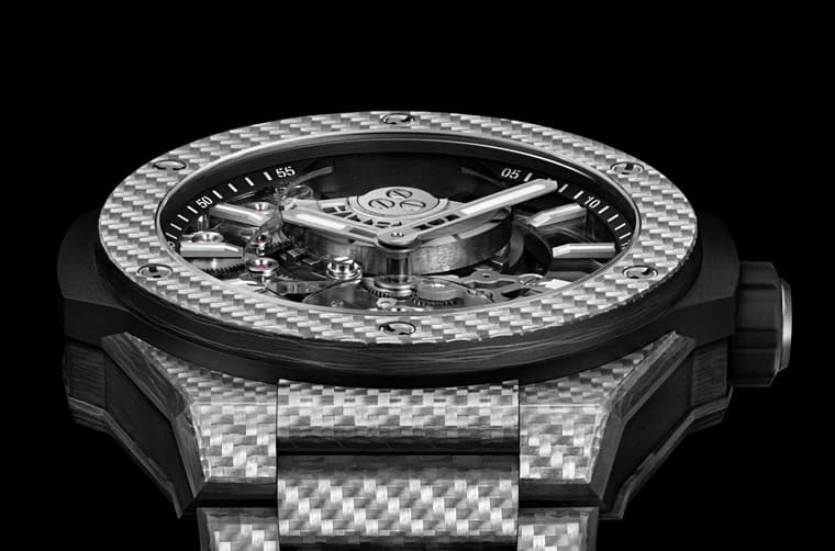 宇舶首度以鍍鋁碳纖維打造Integrated鏈帶表造就超輕陀飛輪-復(fù)刻表