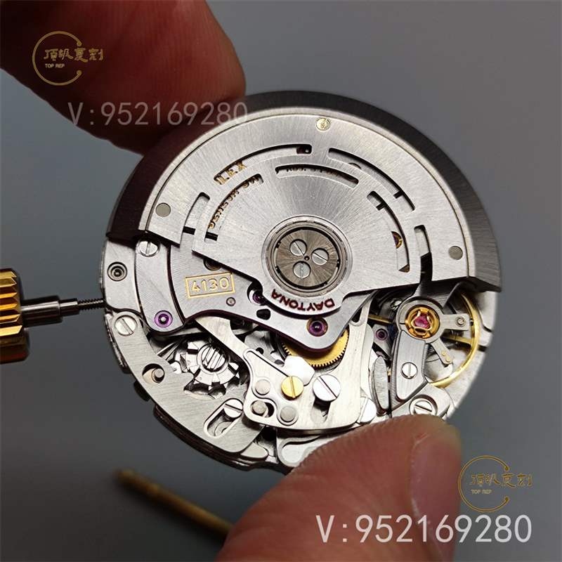 勞力士4130機(jī)芯余文樂迪通拿復(fù)刻表那個(gè)廠做的最好,BT廠和C廠對(duì)比那個(gè)更接近正品-復(fù)刻表