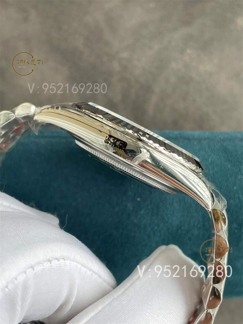 VS廠綠蘿盤日志3235機(jī)芯怎么樣,VS廠勞力士綠蘿日志一眼假嗎-復(fù)刻表