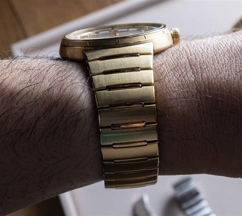 親身體驗:路易威登重新推出高端一體式手鏈?zhǔn)直?Tambour 親身體驗:路易威登重新推出高端一體式手鏈?zhǔn)直?Tambour-復(fù)刻表