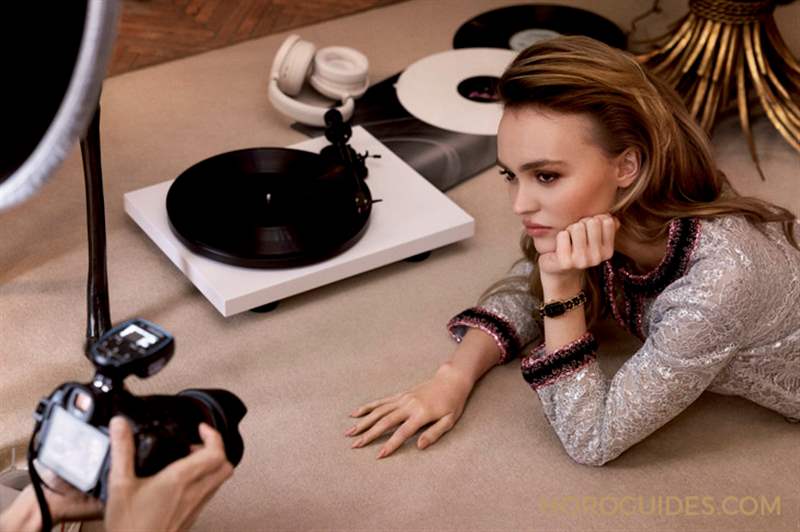 CHANEL Première腕表－原創款形象大使，為什么是Lily-Rose Depp？-復刻表