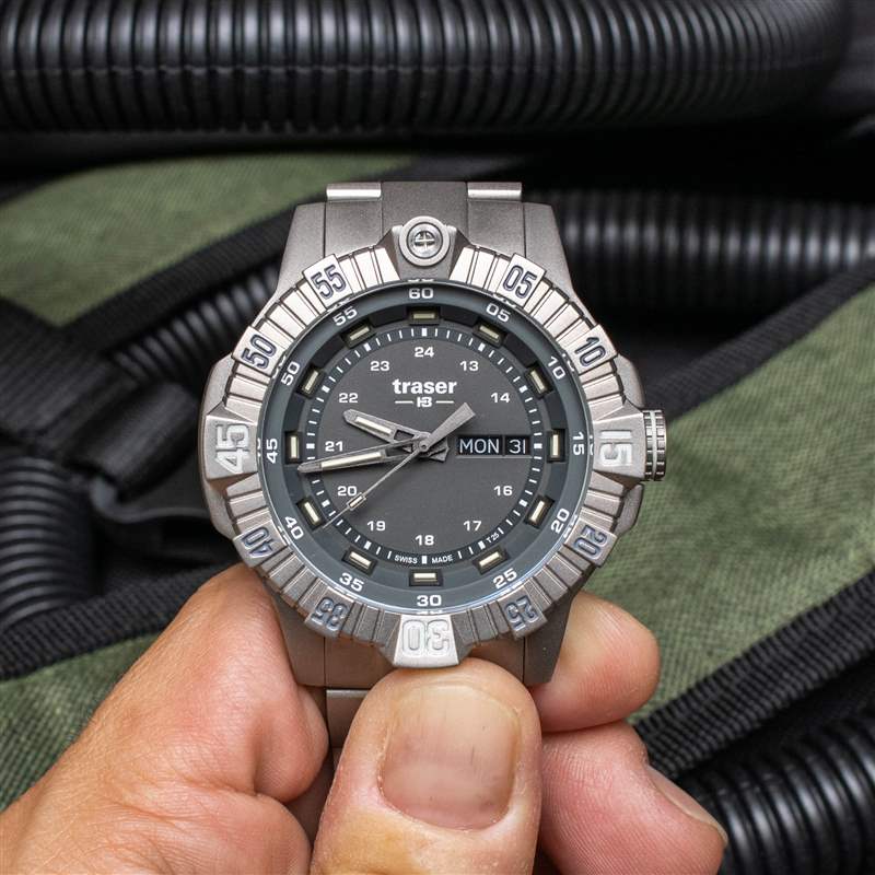 上手體驗(yàn):Traser P99 T戰(zhàn)術(shù)鈦金屬手表-復(fù)刻表