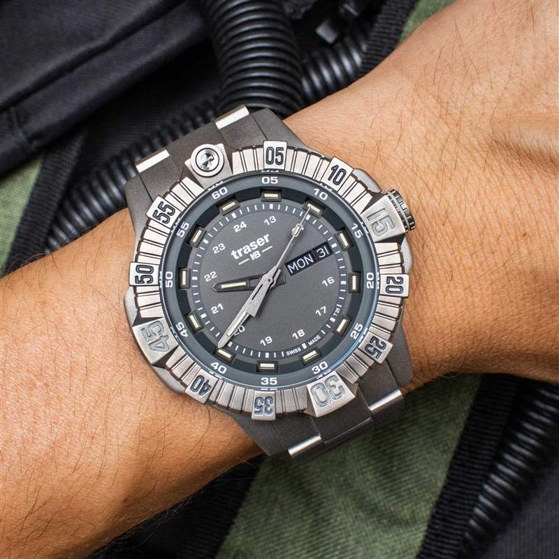 上手體驗(yàn):Traser P99 T戰(zhàn)術(shù)鈦金屬手表-復(fù)刻表