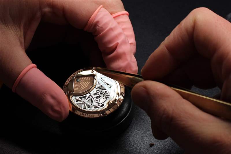 Louis Moinet推出Maya Eclipse獨一款雙重陀飛輪腕表:瑪雅文明 Louis Moinet推出Maya Eclipse獨一款雙重陀飛輪腕表:瑪雅文明-復刻表