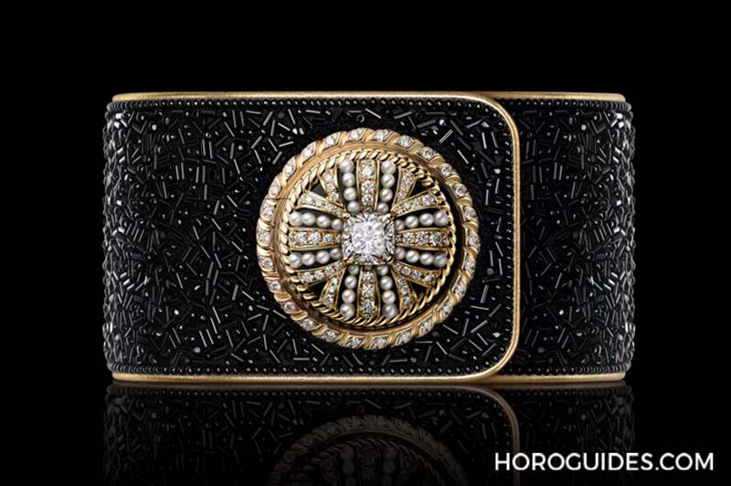 一表一世界，融會精湛工藝的優美章節︱CHANEL Mademoiselle Privé系列腕表-復刻表