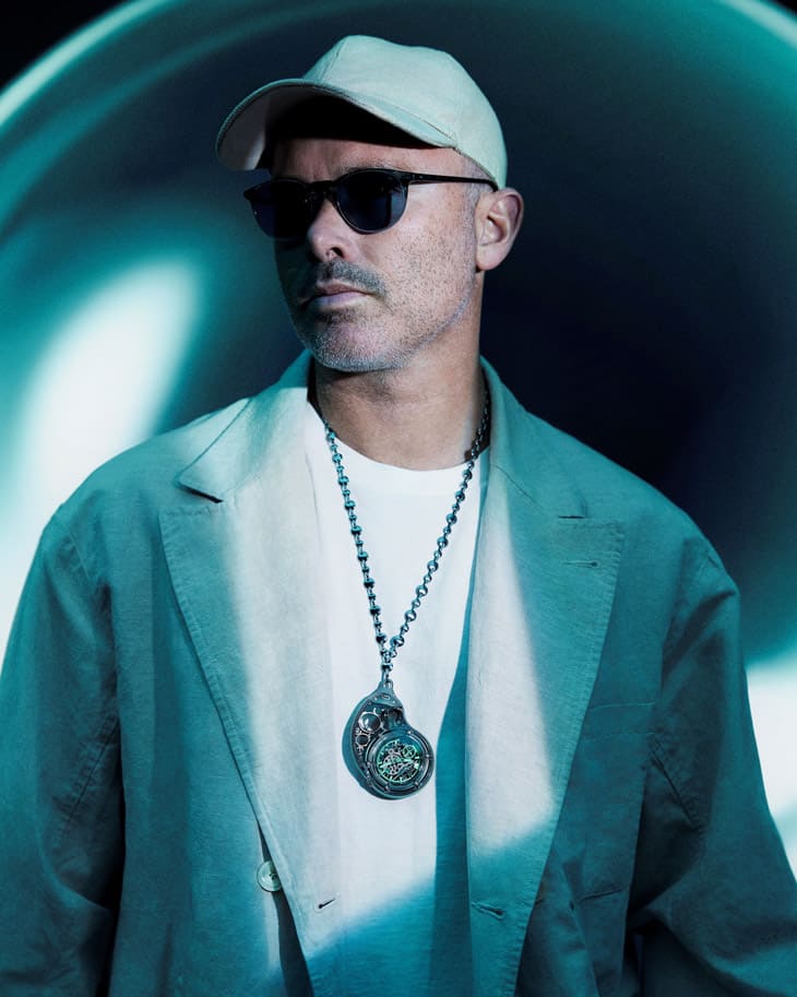 宇舶和火紅當(dāng)代藝術(shù)家Arsham合作 融入Meca-10機(jī)芯的水滴型懷表還能當(dāng)座鐘用-復(fù)刻表