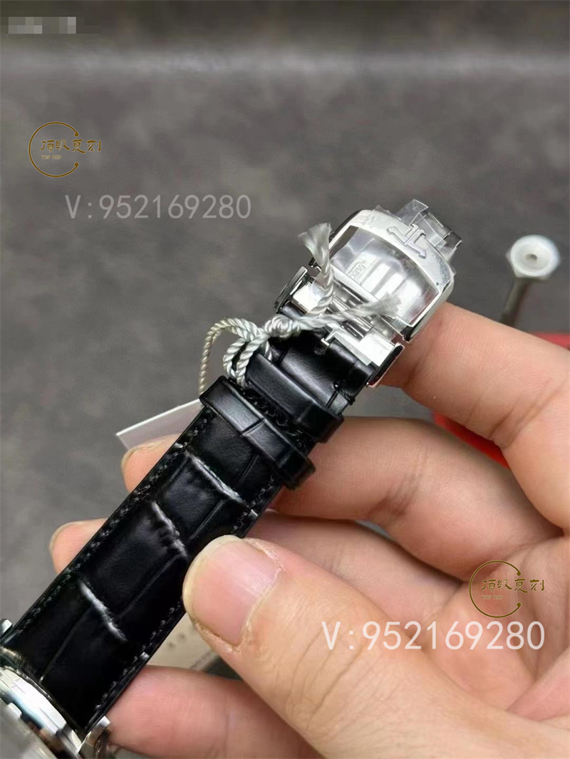 怎么快速分辨APS廠積家月相一體機腕表的真假-復刻表